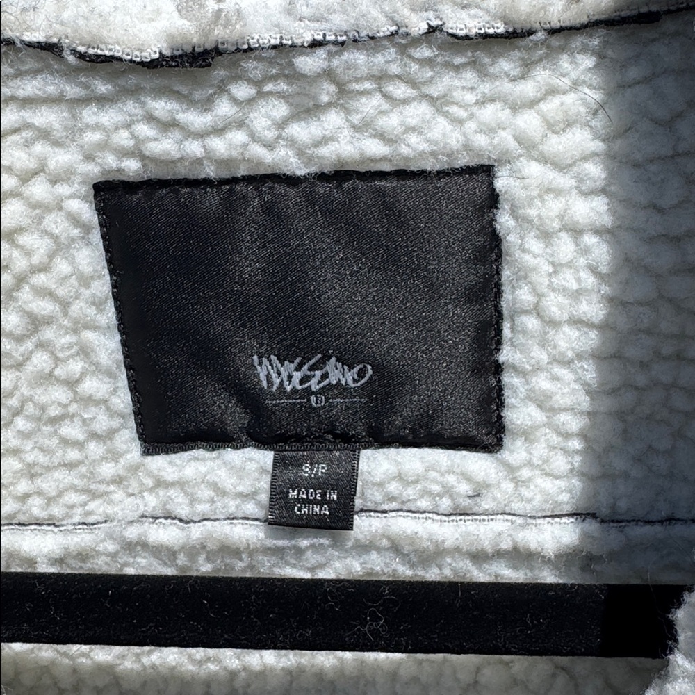 Mossimo Faux Sherpa Moto Jacket - Picture 3 of 5